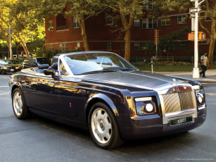 Картинка rolls royce автомобили выставки уличные фото