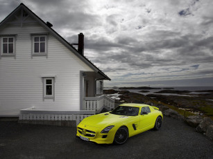 Картинка автомобили mercedes benz sls amg gullwing doors