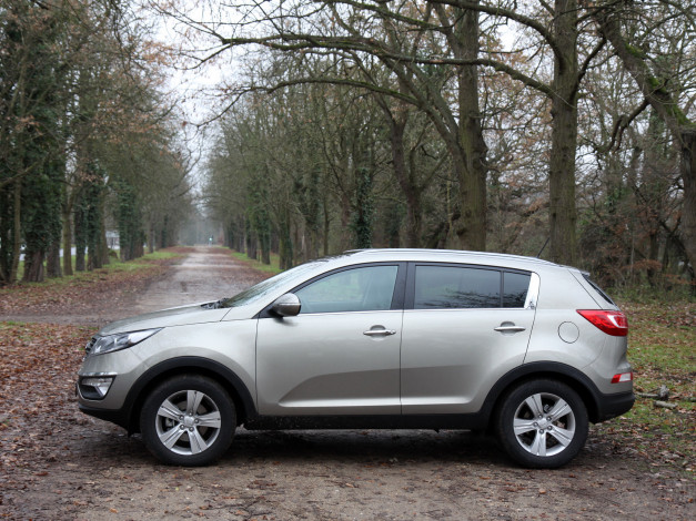 Обои картинки фото автомобили, kia, sportage