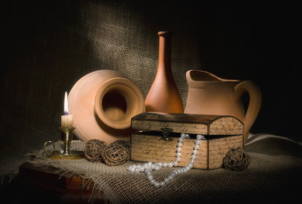 Картинка разное посуда +столовые+приборы +кухонная+утварь кувшин ожерелье свеча натюрморт