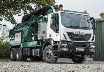 Картинка автомобили iveco trakker hi-land 330 6x4 uk-spec 2013г