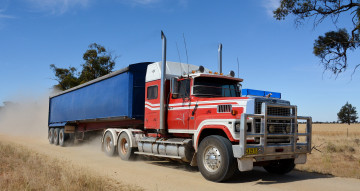 Картинка ford+ltl автомобили ford+trucks тяжелый грузовик седельный тягач