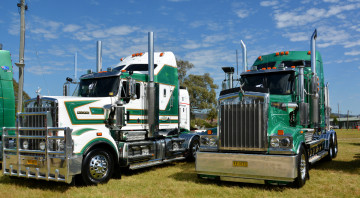 Картинка kenworths автомобили kenworth+ выставка улица тяжелый грузовик седельный тягач