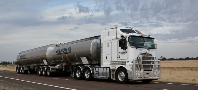 Обои картинки фото kenworth k200, автомобили, kenworth, тяжелый, грузовик, седельный, тягач