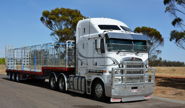 Обои картинки фото k200 kenworth, автомобили, kenworth, тяжелый, грузовик, седельный, тягач
