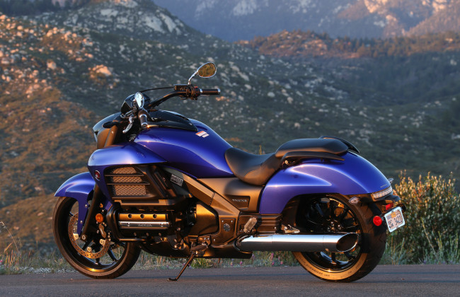 Обои картинки фото мотоциклы, honda