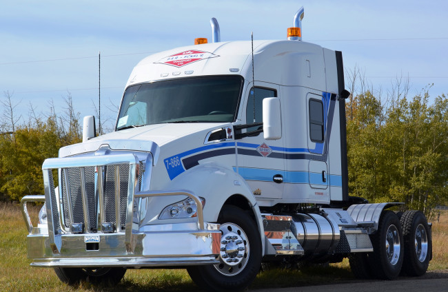 Обои картинки фото kenworth - b&r eckel`s t680 52in, автомобили, kenworth, тяжелый, грузовик, седельный, тягач