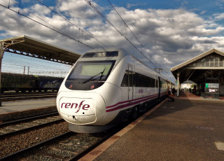 Картинка техника поезда железная дорога рельсы локомотив состав