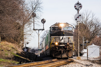 Картинка техника поезда железная дорога рельсы локомотив состав