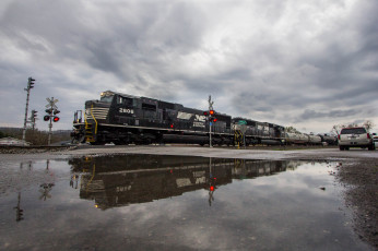 Картинка техника поезда железная дорога рельсы локомотив состав