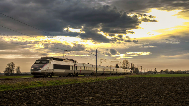 Обои картинки фото техника, поезда, железная, дорога, рельсы, локомотив, состав