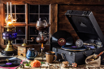 Картинка разное ретро +винтаж лампа пластинки патефон