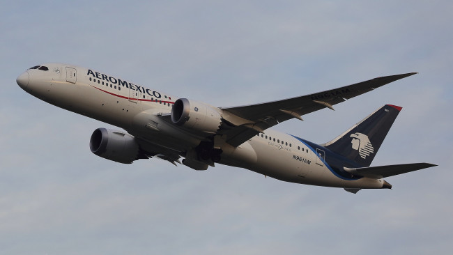 Обои картинки фото boeing 787, авиация, пассажирские самолёты, авиалайнер