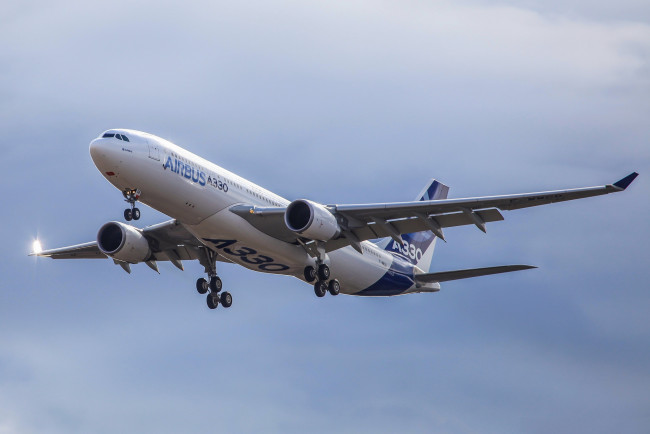 Обои картинки фото авиация, пассажирские самолёты, авиалайнер