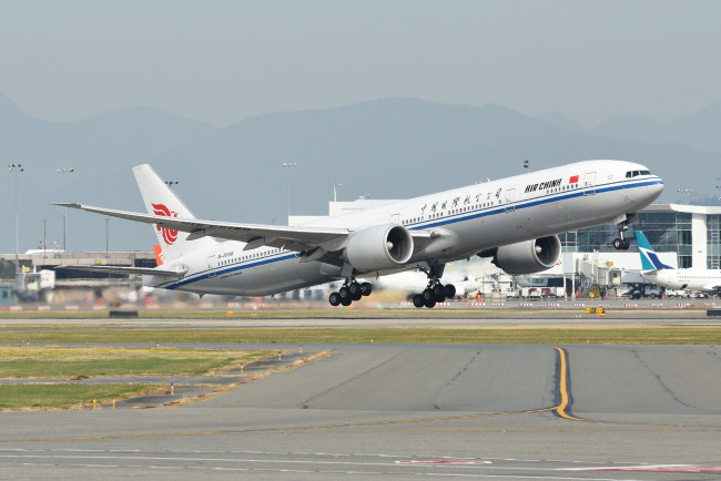 Обои картинки фото авиация, пассажирские самолёты, авиалайнер