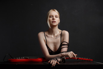 обоя девушка, девушки, -unsort , блондинки,  светловолосые, модель