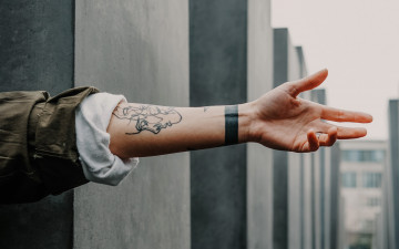 Картинка разное руки тату