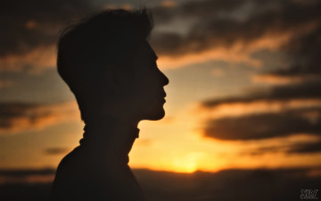 Картинка мужчины xiao+zhan актер силуэт профиль закат