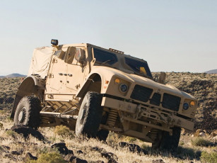 Картинка техника военная бронеавтомобиль колесная бронетехника