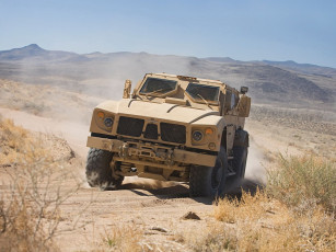 Картинка техника военная бронеавтомобиль колесная бронетехника