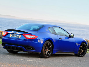 Картинка автомобили maserati granturismo