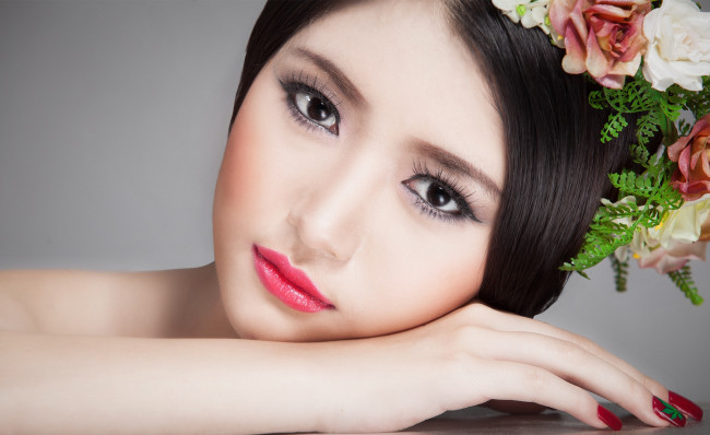 Обои картинки фото девушки, -unsort , лица,  портреты, венок