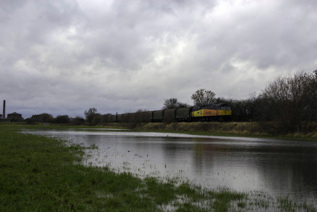 Обои картинки фото техника, поезда, рельсы, локомотив