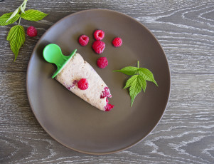 Картинка еда мороженое +десерты малина