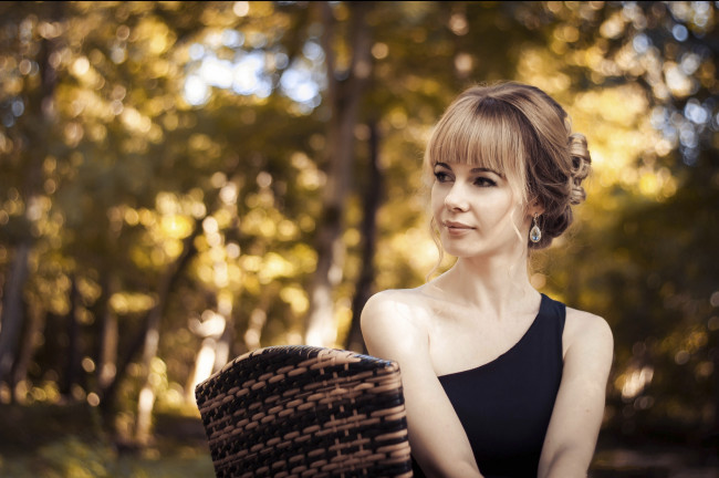 Обои картинки фото девушки, -unsort , брюнетки,  шатенки, лицо, взгляд