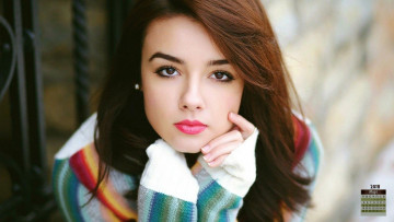 Картинка календари девушки взгляд 2018