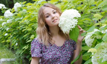 Картинка девушки jeff+milton джефф милтон цветы улыбка блондинка