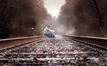 Картинка календари девушки 2018 профиль рельсы растения