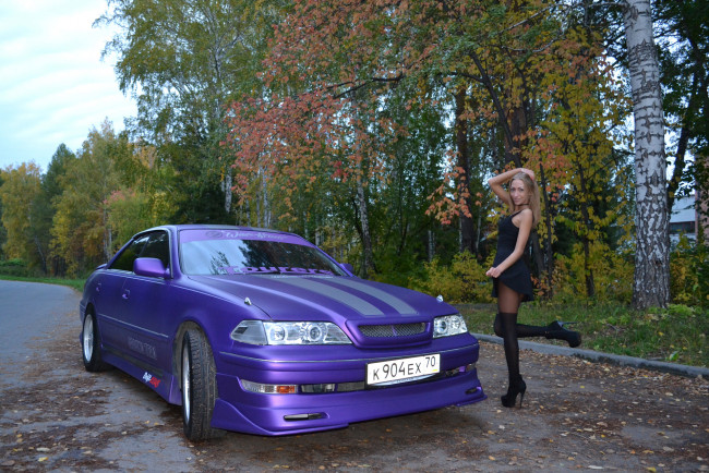 Обои картинки фото автомобили, -авто с девушками, toyota, mark, ii