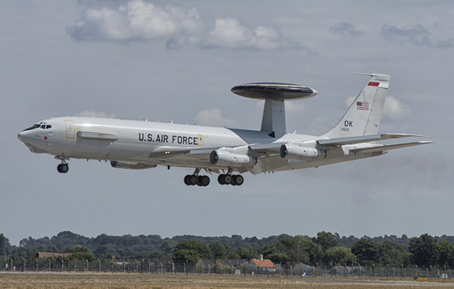 Обои картинки фото boeing e3b, авиация, боевые самолёты, ввс