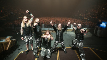 Картинка музыка sabaton йоаким броден joakim broden