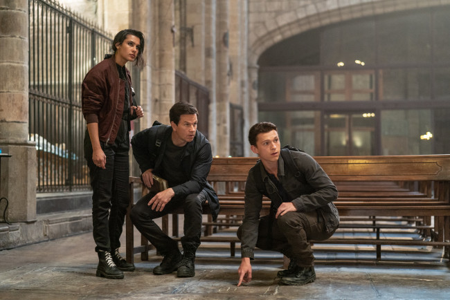 Обои картинки фото uncharted || 2022, кино фильмы, uncharted, анчартед, на, картах, не, значится, боевик, приключения, author, oreskis, сhloe, frazer, mark, wahlberg, nathan, drake, sophia, ali, tom, holland, victor, sullivan