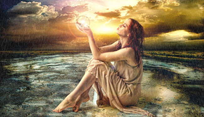 Обои картинки фото девушки, - рыжеволосые и разноцветные, рыжая, платье, шар, дождь, облака, вода