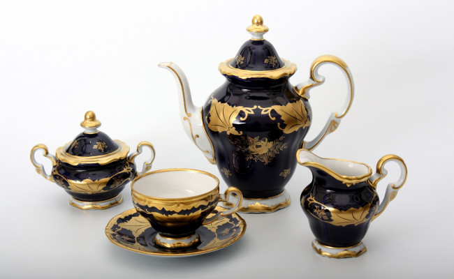 Обои картинки фото разное, посуда, столовые, приборы, кухонная, утварь, сервиз, чайник, чашки, блюдца