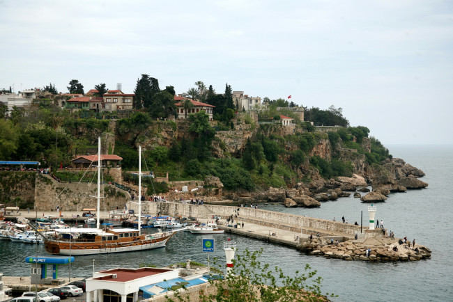 Обои картинки фото корабли, порты, причалы, море, лодки, дома, камни