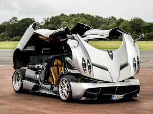 Картинка автомобили pagani