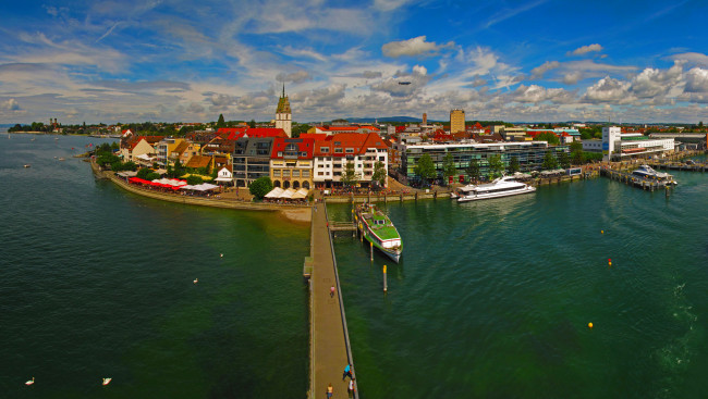 Обои картинки фото германия фридрихсхафен, города, - панорамы, река, дома, мост, полуостров, фридрихсхафен, германия