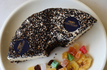 Картинка castello+black+peppe еда сырные+изделия сыр