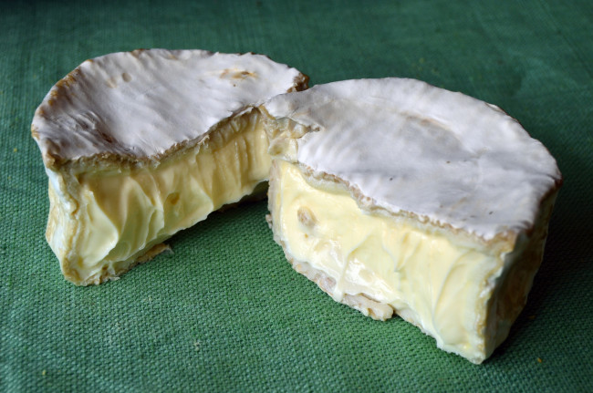 Обои картинки фото brillat savarin, еда, сырные изделия, сыр