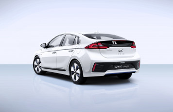 Картинка автомобили hyundai 2016г ioniq plug-in