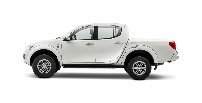 Обои картинки фото автомобили, mitsubishi, hpe, triton, l200, 2016г, latam