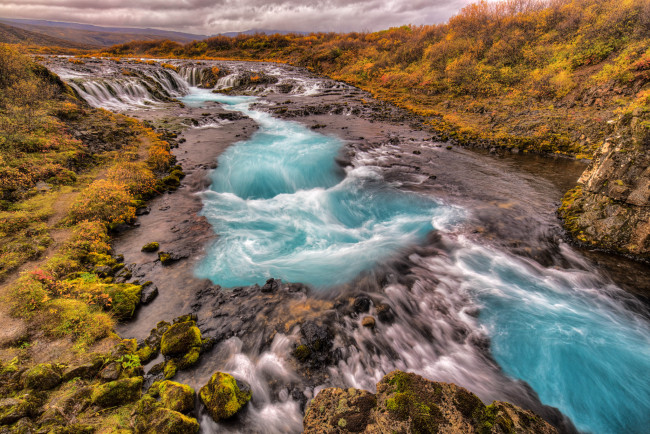 Обои картинки фото природа, реки, озера, пороги, поток, осень, река, деревья, горы, небо