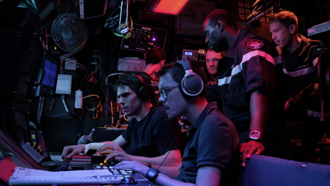 Обои картинки фото le chant du loup , 2019, кино фильмы, le chant du loup, кадры, из, фильма, зов, волка, фантастика, боевик, триллер, военный