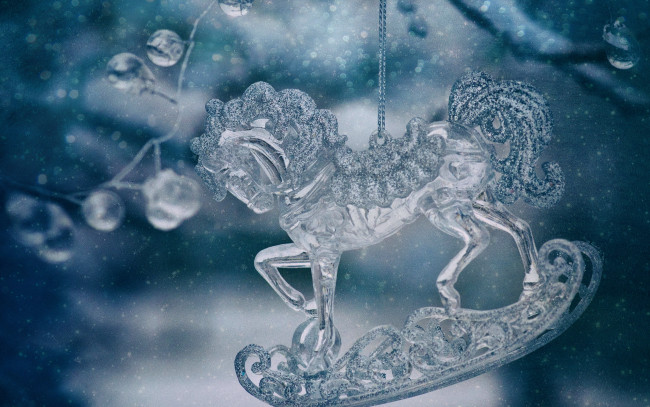 Обои картинки фото праздничные, фигурки, фигурка, сказочная, лошадка