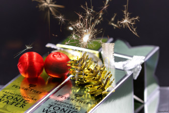 Картинка праздничные украшения новый год