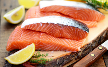 обоя еда, рыба,  морепродукты,  суши,  роллы, лимон, форель, филе
